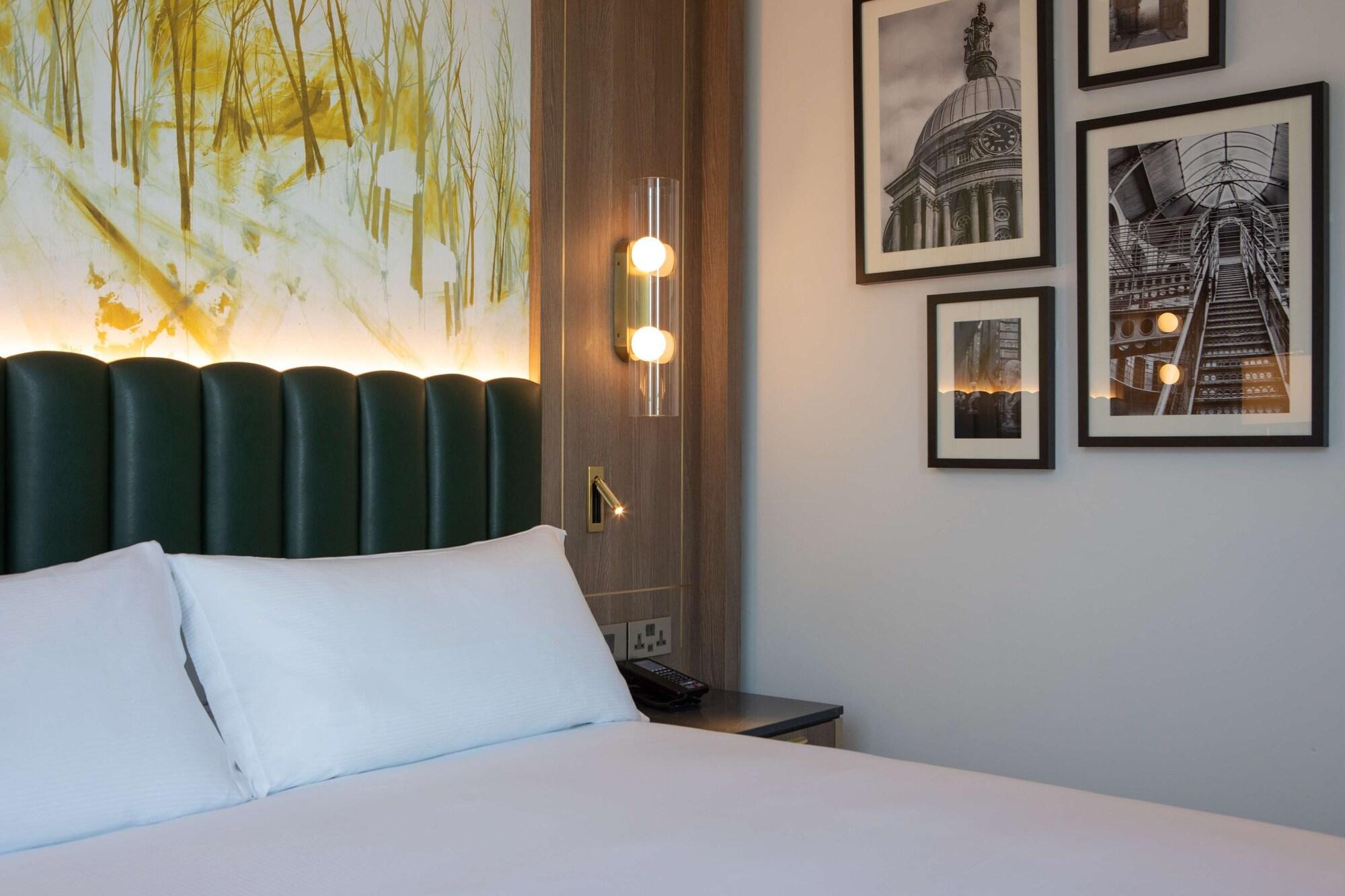 Hotel Hilton Dublin Kilmainham Exteriér fotografie